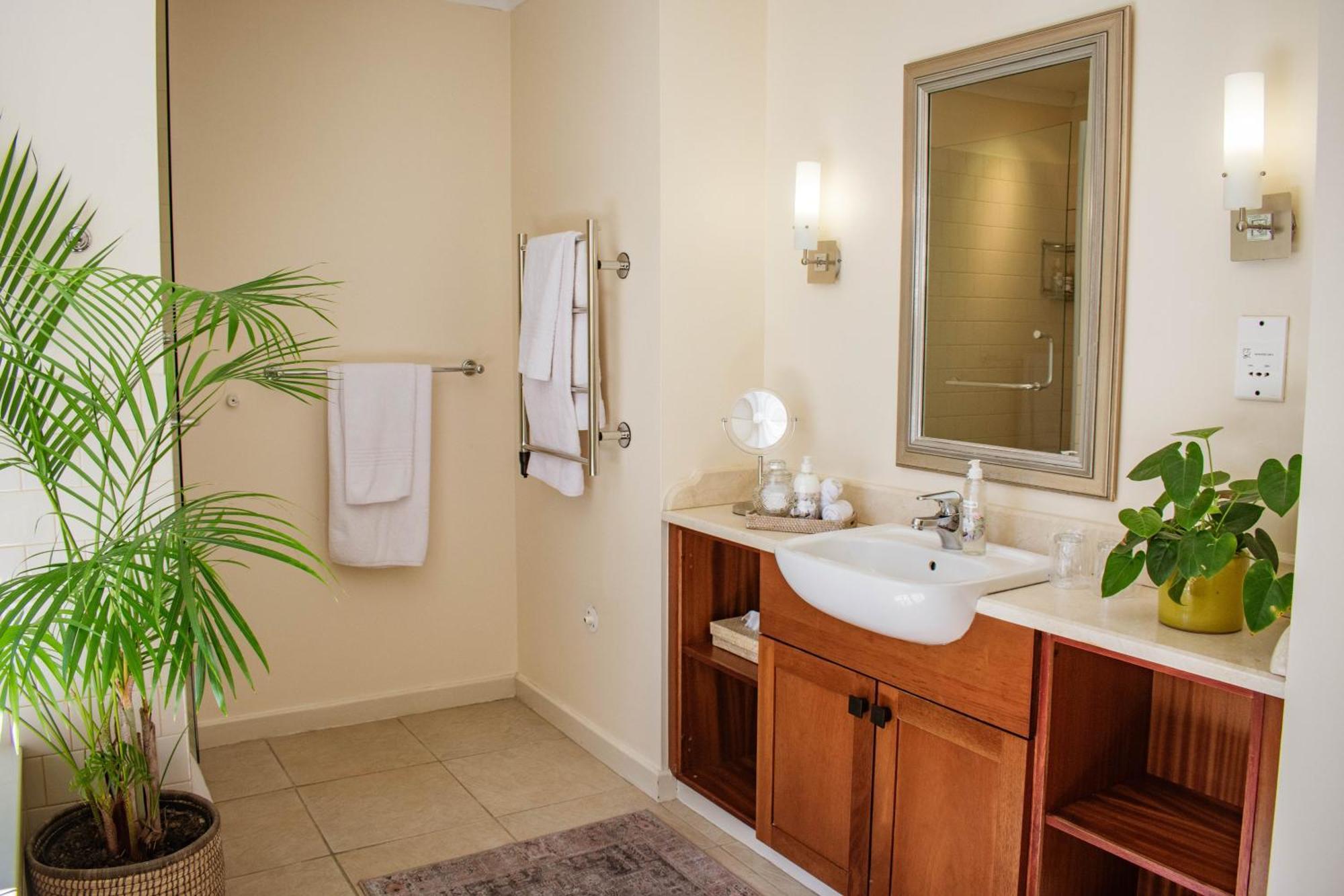 5 Seasons Guest House Стелленбос Экстерьер фото