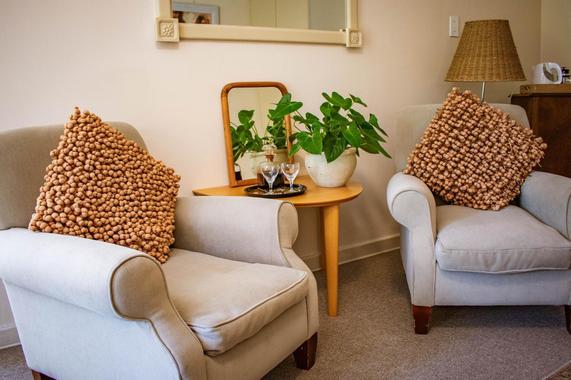 5 Seasons Guest House Стелленбос Экстерьер фото