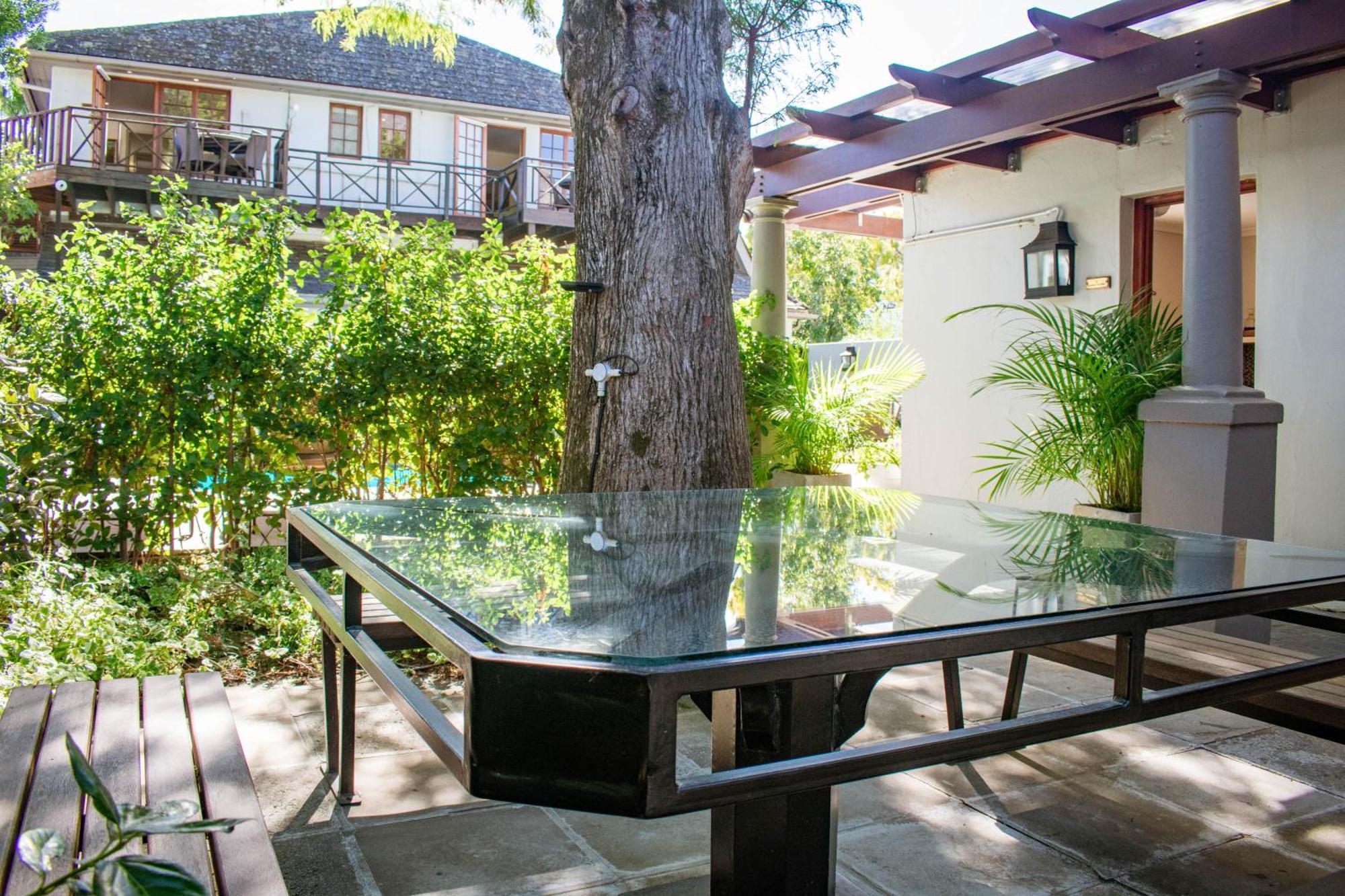 5 Seasons Guest House Стелленбос Экстерьер фото