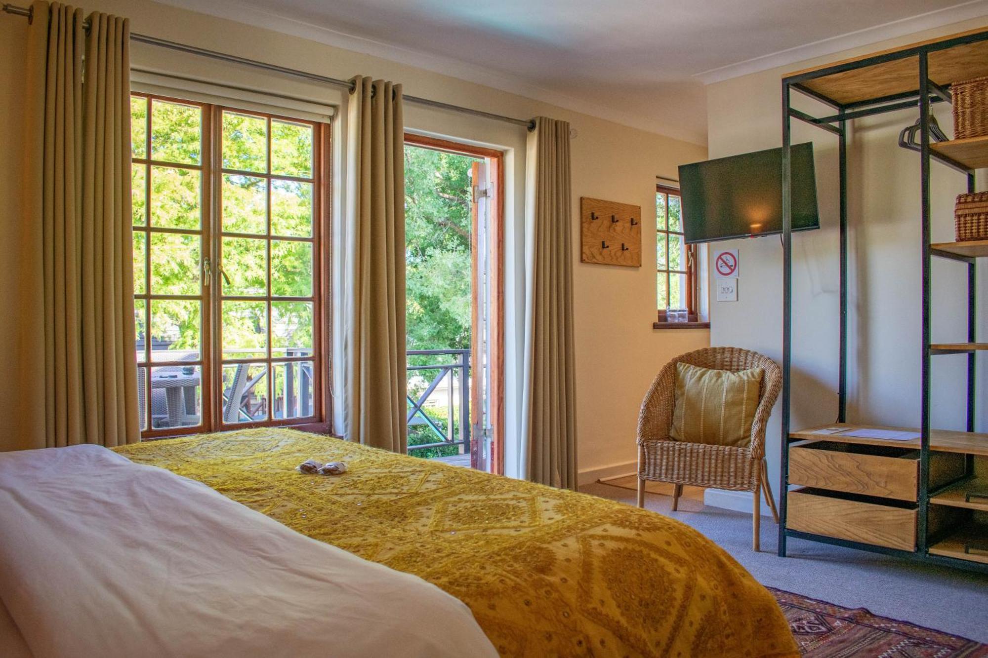 5 Seasons Guest House Стелленбос Экстерьер фото