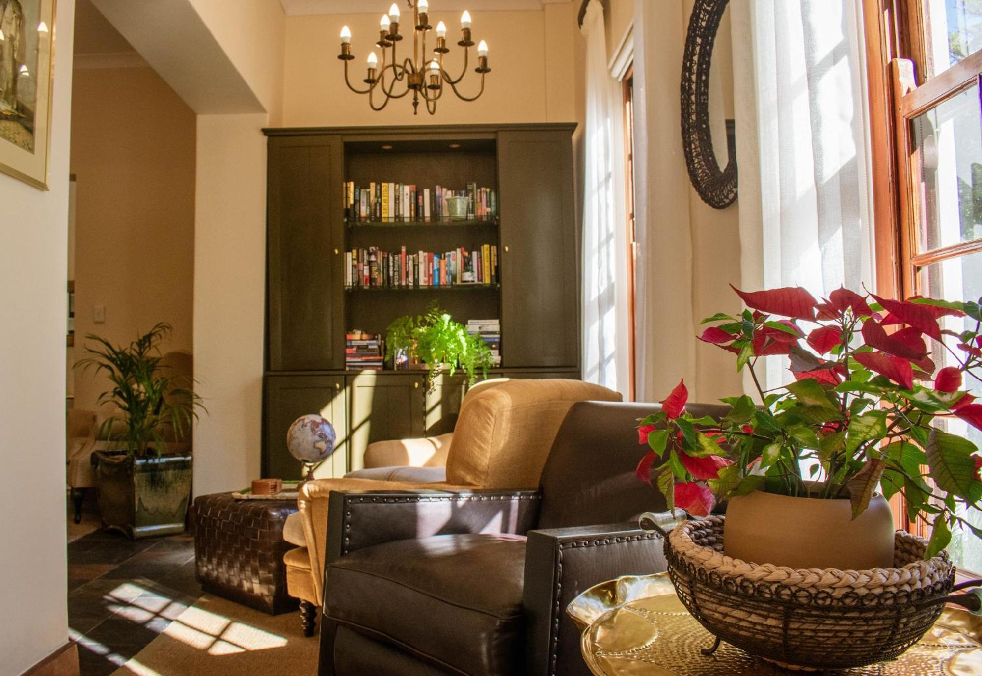 5 Seasons Guest House Стелленбос Экстерьер фото